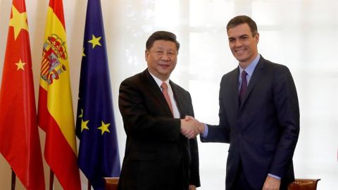 El presidente del Gobierno, Pedro S&aacute;nchez y Xi Jinping