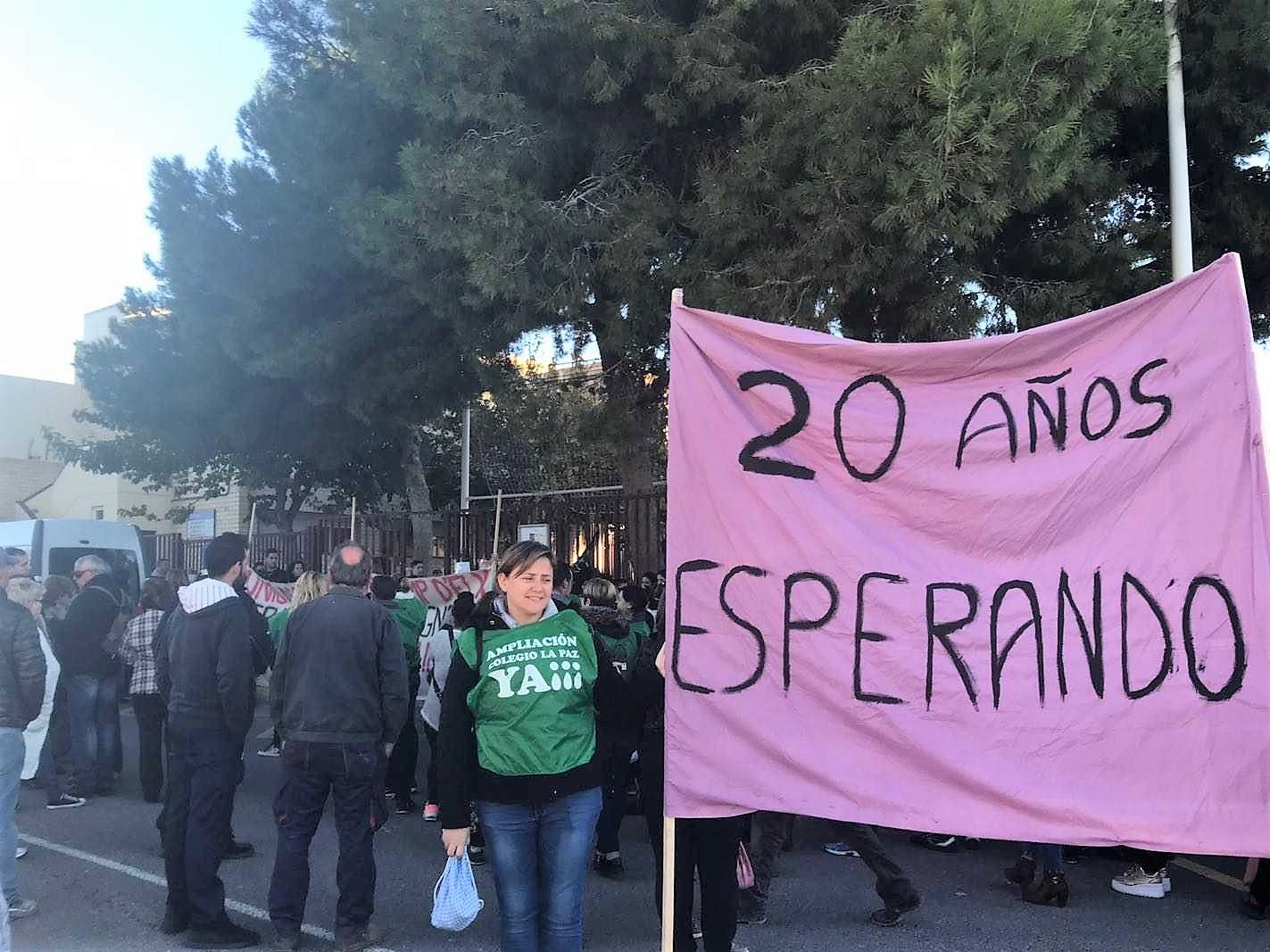 Torrellano retoma este miércoles las movilizaciones para exigir celeridad en la ampliación del colegio La Paz Torrellano retoma este miércoles las movilizaciones para exigir celeridad en la ampliación del colegio La Paz