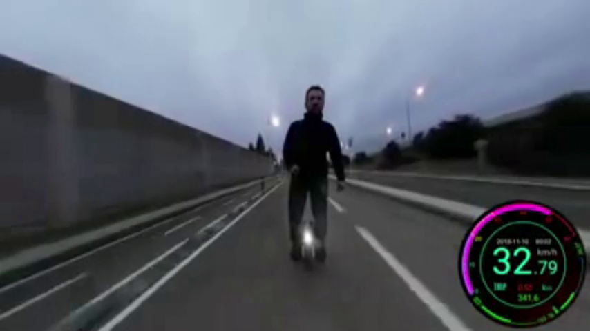 A disposición judicial el conductor de un patinete a 90 km/h en Los Santos de Maimona A disposición judicial el conductor de un patinete a 90 km/h en Los Santos de Maimona