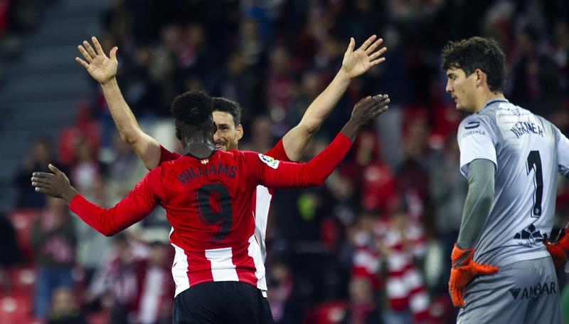 Aduriz lidera una goleada balsámica del Athletic ante el Huesca en la Copa del Rey Aduriz lidera una goleada balsámica del Athletic ante el Huesca en la Copa del Rey