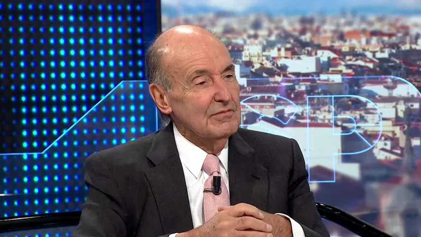 Roca: "Sería absurdo que el rey Juan Carlos no estuviera en los actos de la Constitución"