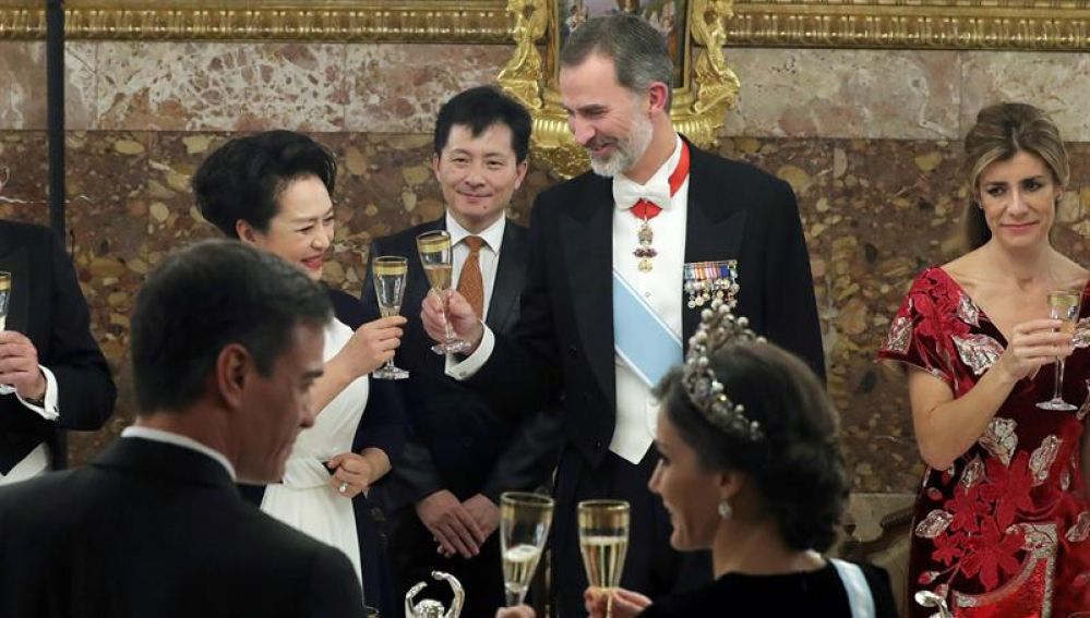 Cena de gala ofrecida por los reyes al presidente chino Xi Jinping en el Palacio Real