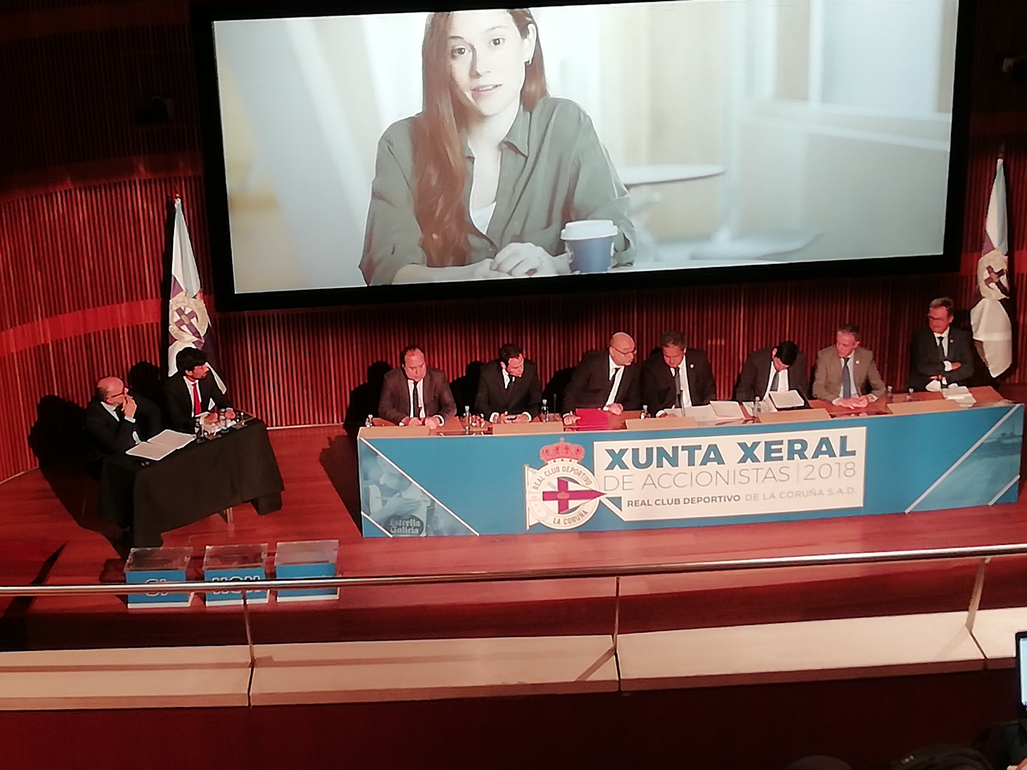 Asamblea de apoyo total al Consejo y con acusaciones de mentiras entre Miguel Otero y Tino Fdez Asamblea de apoyo total al Consejo y con acusaciones de mentiras entre Miguel Otero y Tino Fdez