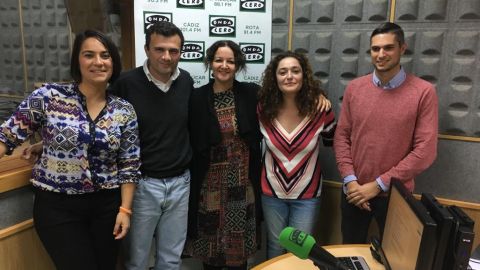 Tertulia pol&iacute;tica en C&aacute;diz en la Onda. Con &Aacute;ngel Gonz&aacute;lez del PSOE, Bruno Garc&iacute;a del PP, Inmaculada Nieto de Adelante Andaluc&iacute;a y Mari Carmen Mart&iacute;nez de Ciudadanos. Modera Carmen Pa&uacute;l.