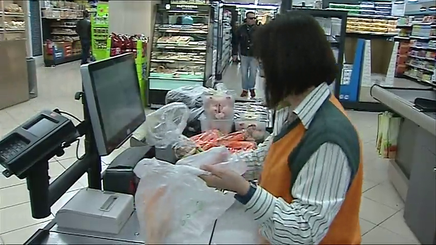 El nuevo convenio de Mercadona: baja de paternidad de 7 semanas y sueldo mínimo de 1.300 €/mes El nuevo convenio de Mercadona: baja de paternidad de 7 semanas y sueldo mínimo de 1.300 €/mes