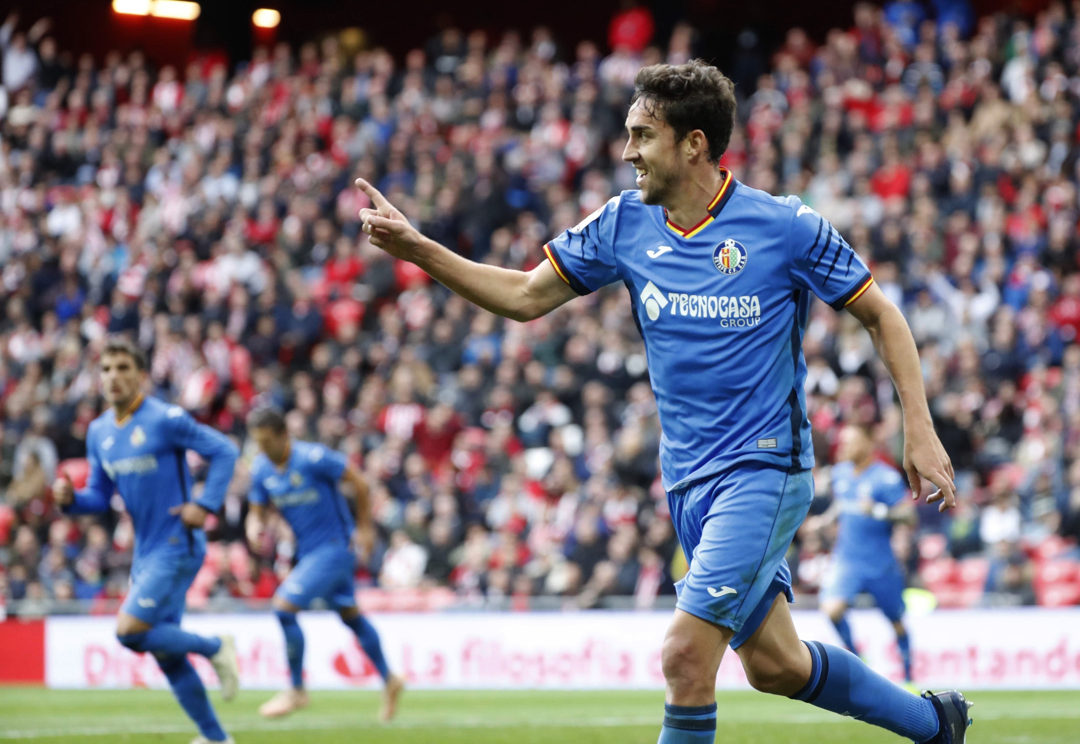 El Getafe se lleva por delante al Espanyol en el Coliseum El Getafe se lleva por delante al Espanyol en el Coliseum