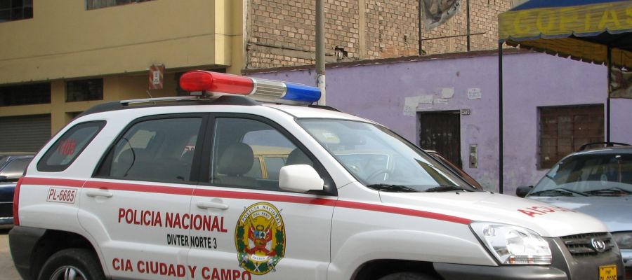 Coche de policía de Perú Coche de policía de Perú
