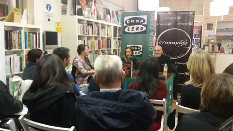 Susana Pedreira y Anton Reixa Entre micros e libros