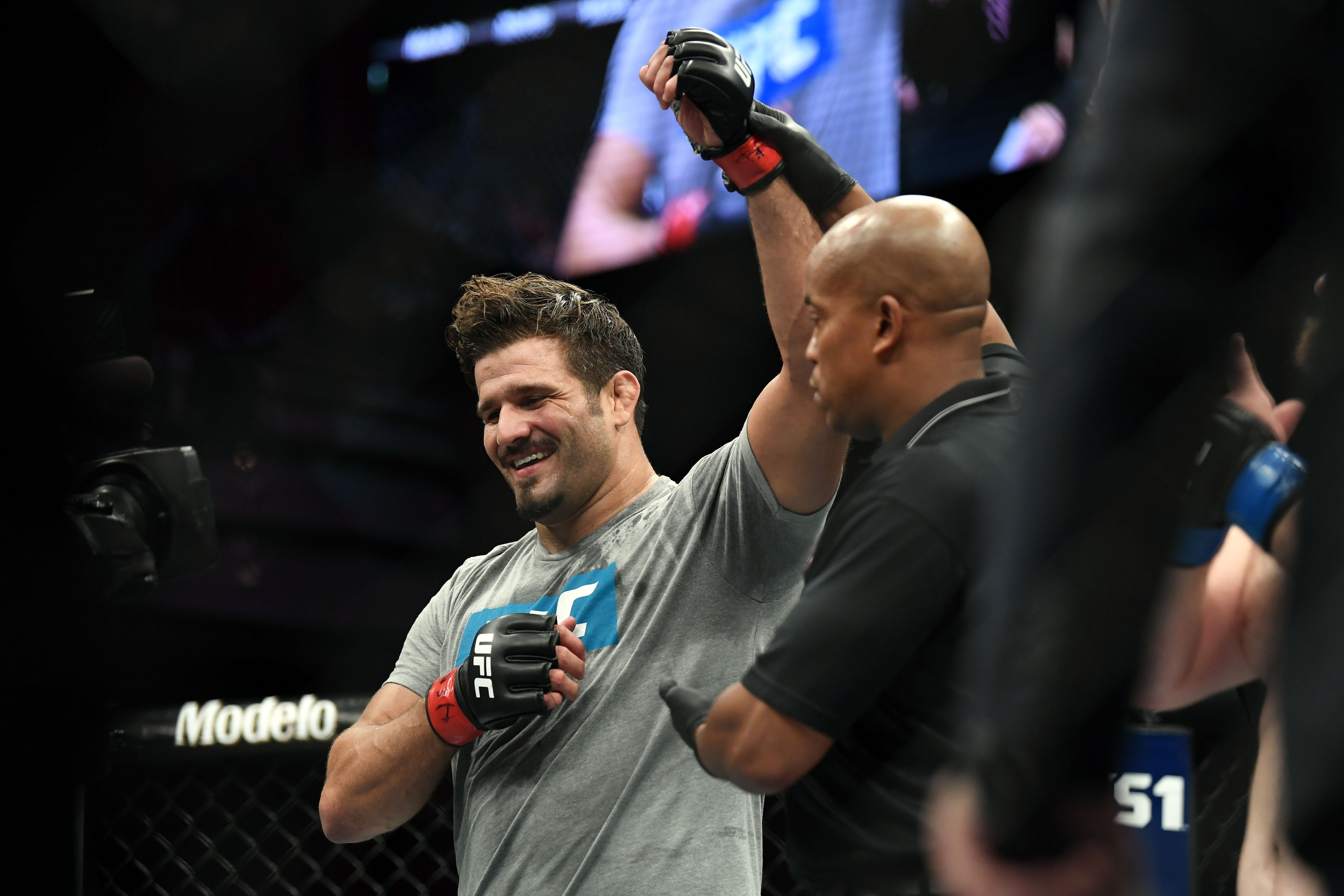 Histórico Juan Espino: primer español que gana un combate en la UFC Histórico Juan Espino: primer español que gana un combate en la UFC