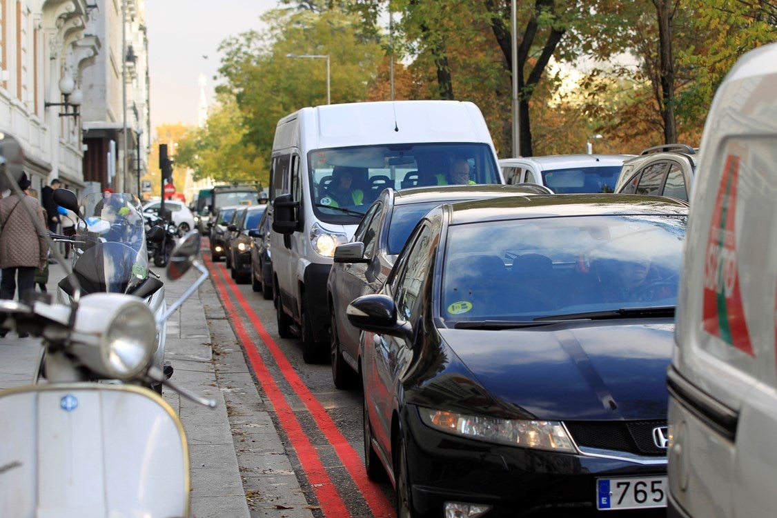 La DGT reforma la normativa para poder aplicar los 30 km/h en todas las ciudades La DGT reforma la normativa para poder aplicar los 30 km/h en todas las ciudades