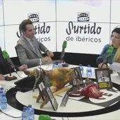 La impresionante versión del 'We are the world' con las mil voces de Latre y Patricia Aguilar La impresionante versión del 'We are the world' con las mil voces de Latre y Patricia Aguilar