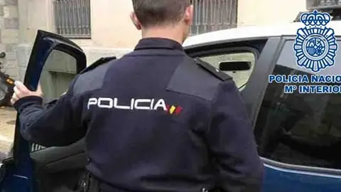 Imagen de archivo de un agente de Policía Imagen de archivo de un agente de Policía