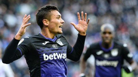 Carrillo celebra un gol con el Legan&eacute;s