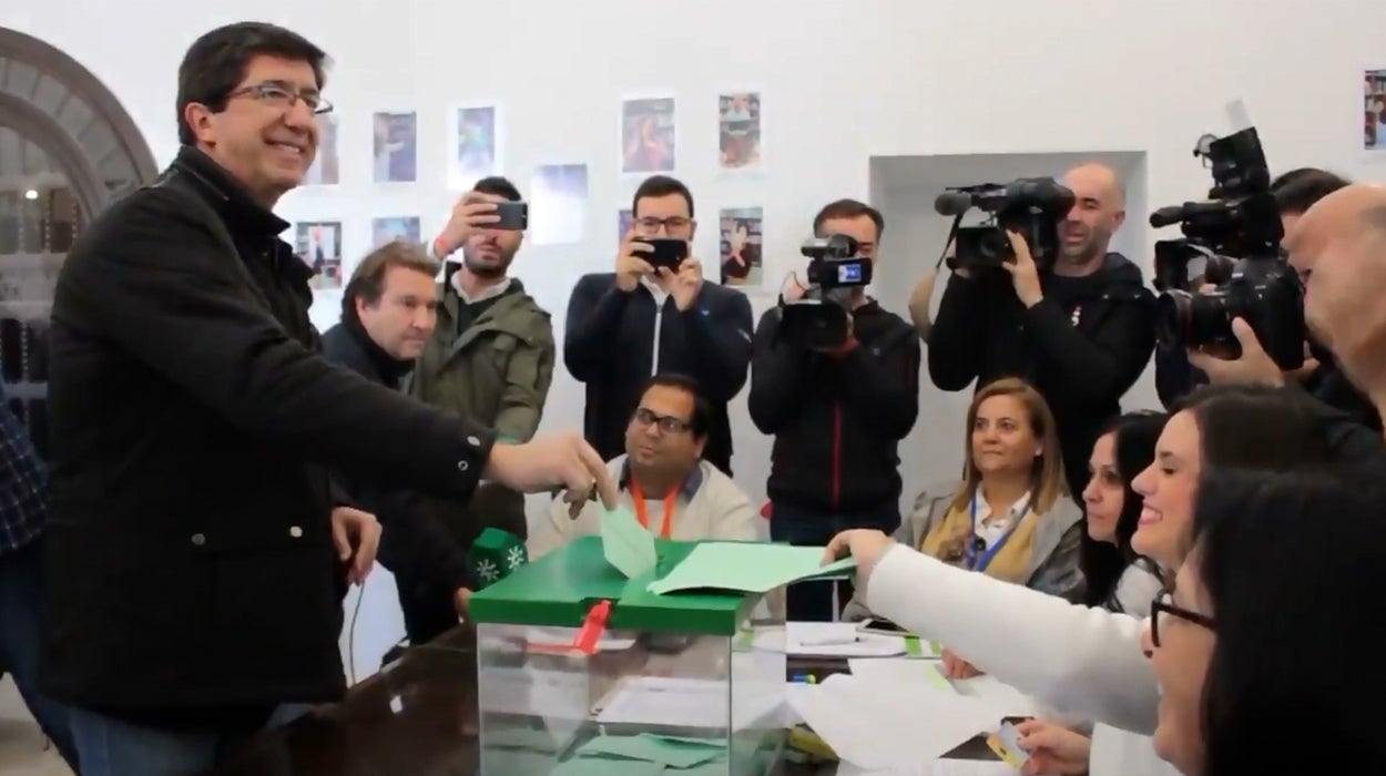 Juan Marín: "Es una oportunidad histórica para cambiar 37 años de gobierno socialista" Juan Marín: "Es una oportunidad histórica para cambiar 37 años de gobierno socialista"