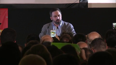 Santiago Abascal, VOX: "Los andaluces han acabado con 36 años de corrupción socialista y han espantado al comunismo chavista" Santiago Abascal, VOX: "Los andaluces han acabado con 36 años de corrupción socialista y han espantado al comunismo chavista"