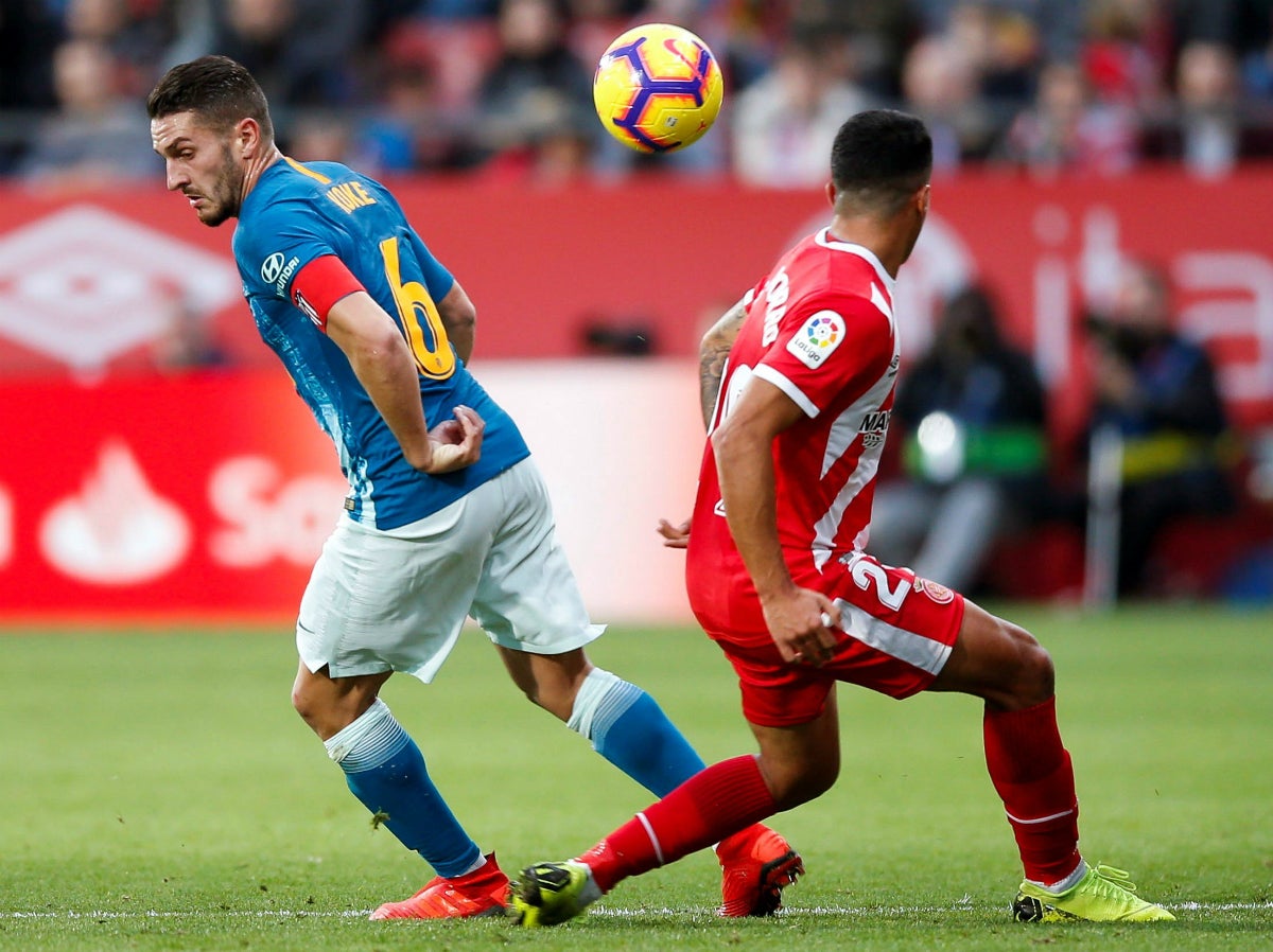 El Atlético vuelve a su versión 'fuera de casa' y empata ante al Girona en Montilivi El Atlético vuelve a su versión 'fuera de casa' y empata ante al Girona en Montilivi