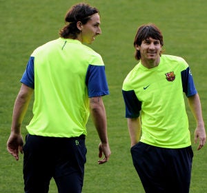 Ibrahimovic junto a Messi en su temporada en el Barcelona Ibrahimovic junto a Messi en su temporada en el Barcelona