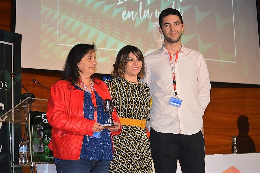 Cruz Roja en Elche recibe el reconocimiento por su programa de atención y asesoramiento a personas que se dedican a la prostitución Cruz Roja en Elche recibe el reconocimiento por su programa de atención y asesoramiento a personas que se dedican a la prostitución