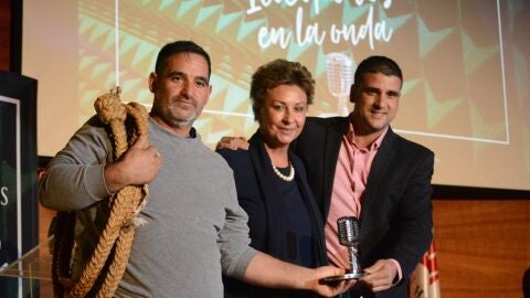 De izquierda a derecha: Vicente Campos, Mar&iacute;a Teresa P&eacute;rez V&aacute;zquez y Miguel &Aacute;ngel S&aacute;nchez