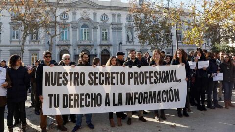 Periodistas se manifiestan en el Tribunal Supremo por el secreto profesional