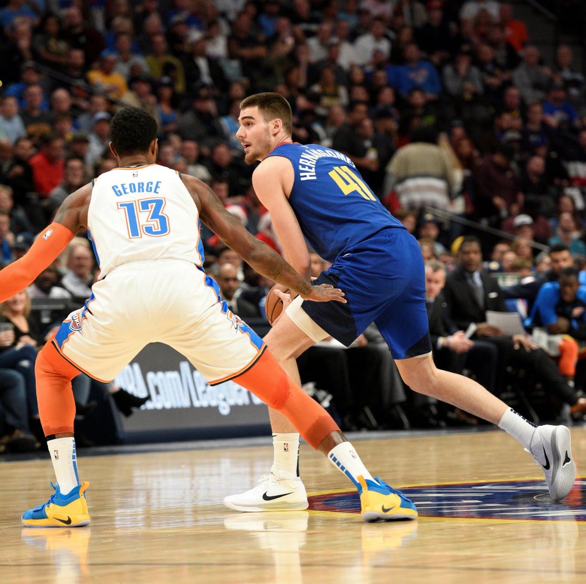 Juancho Hernangómez destaca con los Nuggets en el triunfo de los de Denver ante los Thunder Juancho Hernangómez destaca con los Nuggets en el triunfo de los de Denver ante los Thunder