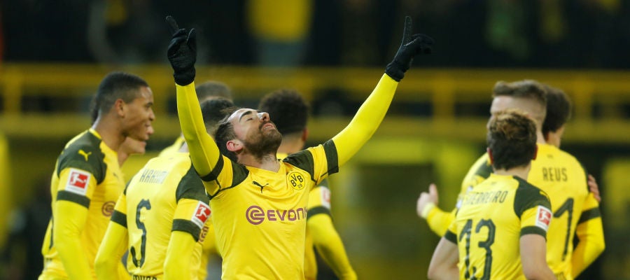 Paco Alcácer celebra su gol ante el Werder Bremen Paco Alcácer celebra su gol ante el Werder Bremen