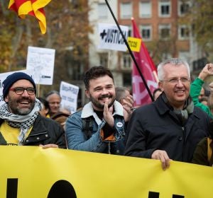 Gabriel Rufián durante la concentración convocada hoy ante la sede del Tribunal Supremo en Madrid por la organización soberanista Clam per la llibertat (Grito por la libertad) y apoyada por ERC, PDeCAT, CUP, la Crida Nacional y otras asociaciones Gabriel Rufián durante la concentración convocada hoy ante la sede del Tribunal Supremo en Madrid por la organización soberanista Clam per la llibertat (Grito por la libertad) y apoyada por ERC, PDeCAT, CUP, la Crida Nacional y otras asociaciones