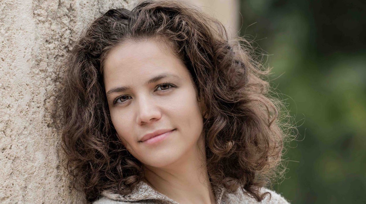 Encuentros Cercanos - Anna Sólyom: La magia de la vida cotidiana Encuentros Cercanos - Anna Sólyom: La magia de la vida cotidiana
