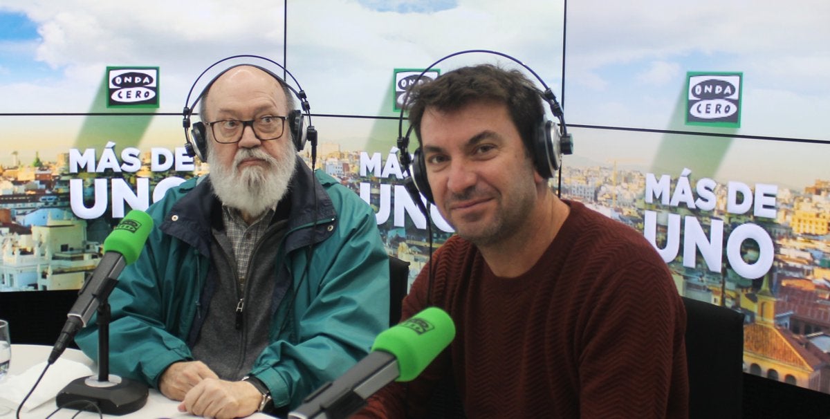 José Luis Cuerda y Arturo Valls: "'Tiempo después' tiene el aroma de 'Amanece, que no es poco'" José Luis Cuerda y Arturo Valls: "'Tiempo después' tiene el aroma de 'Amanece, que no es poco'"