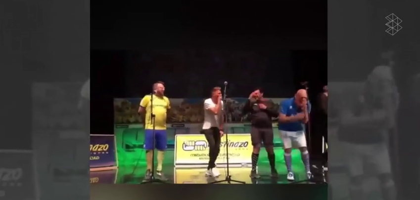 El último chiste de Joaquín: "Papá, tengo una cosa que decirte... soy gay" El último chiste de Joaquín: "Papá, tengo una cosa que decirte... soy gay"