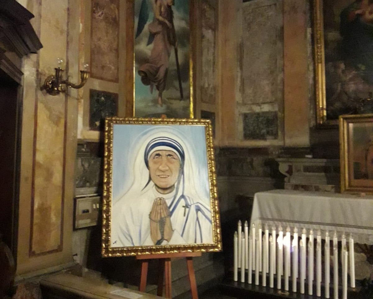 El retrato de Santa Teresa de Calcuta de la ilicitana Inés Serna ya está en Roma El retrato de Santa Teresa de Calcuta de la ilicitana Inés Serna ya está en Roma