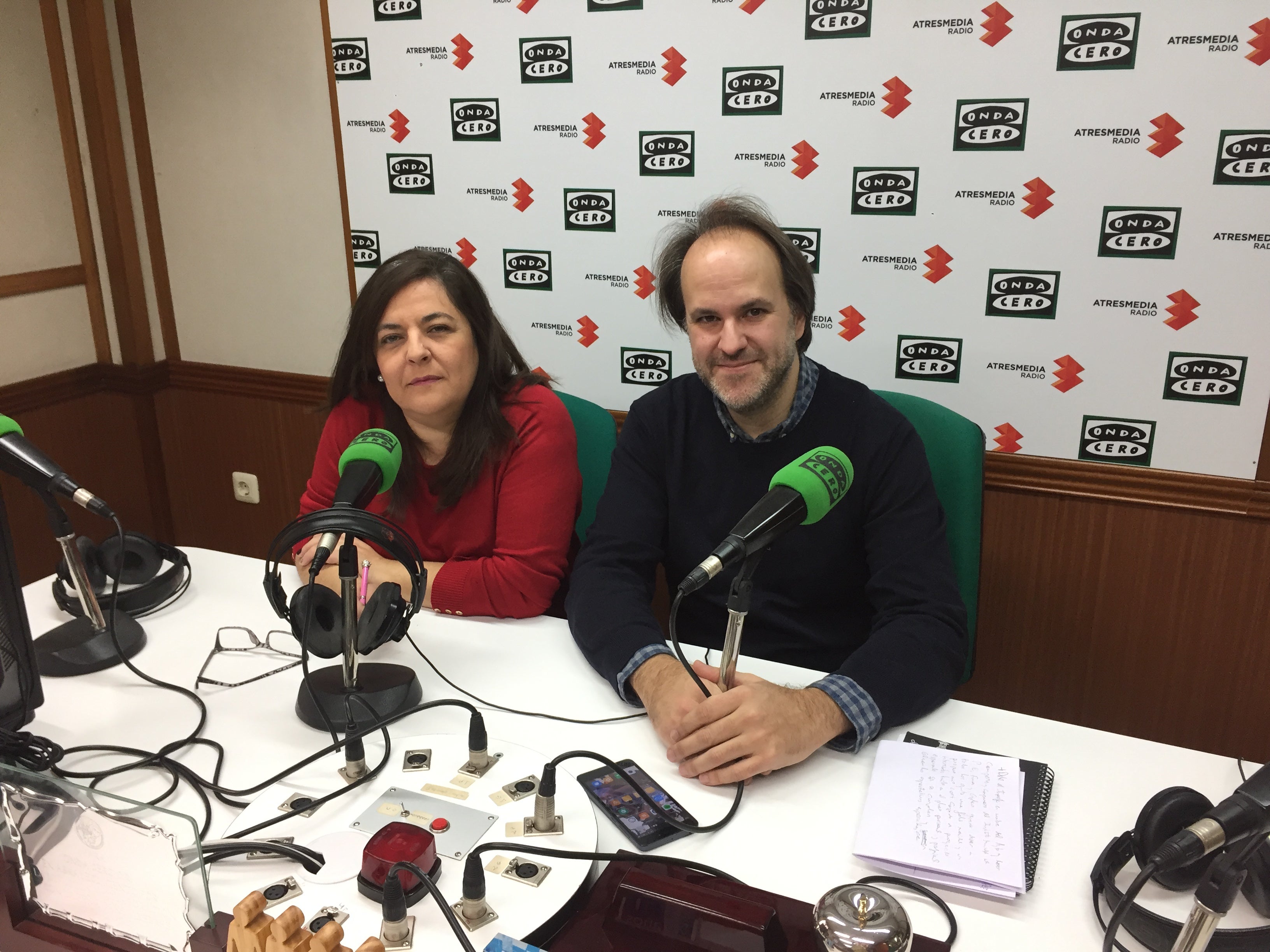 Buscando Empleo Buscando Empleo