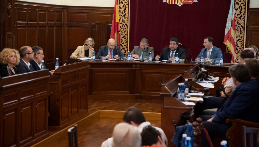 El Pleno de la Diputación instará a Generalitat a desbloquear el convenio de los trabajadores del Provincial.