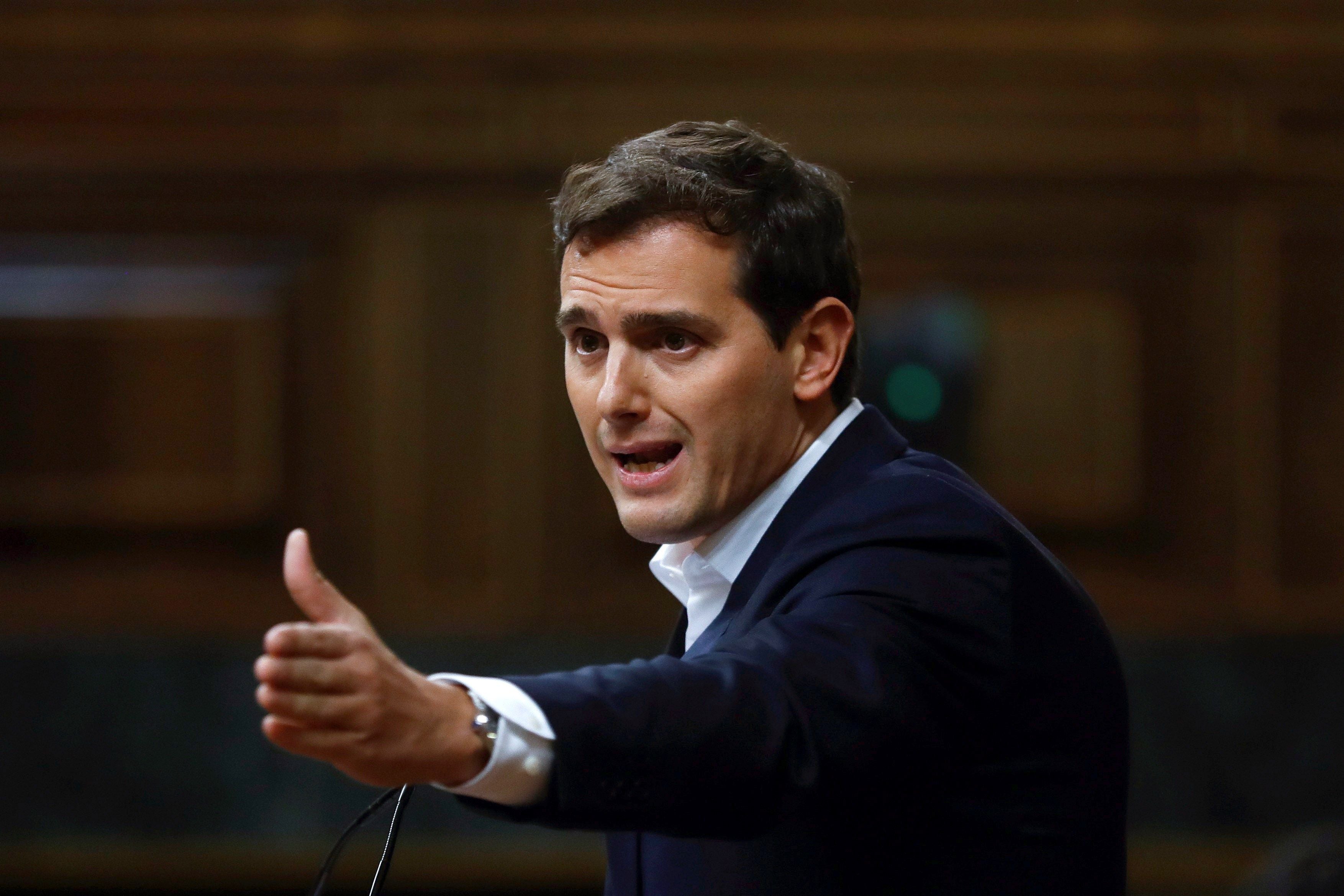 El Congreso rechaza la propuesta de Ciudadanos para que el Gobierno active el 155 en Cataluña El Congreso rechaza la propuesta de Ciudadanos para que el Gobierno active el 155 en Cataluña
