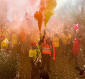 Los trabajadores de Alcoa de Asturias y Galicia, durante la movilización Los trabajadores de Alcoa de Asturias y Galicia, durante la movilización