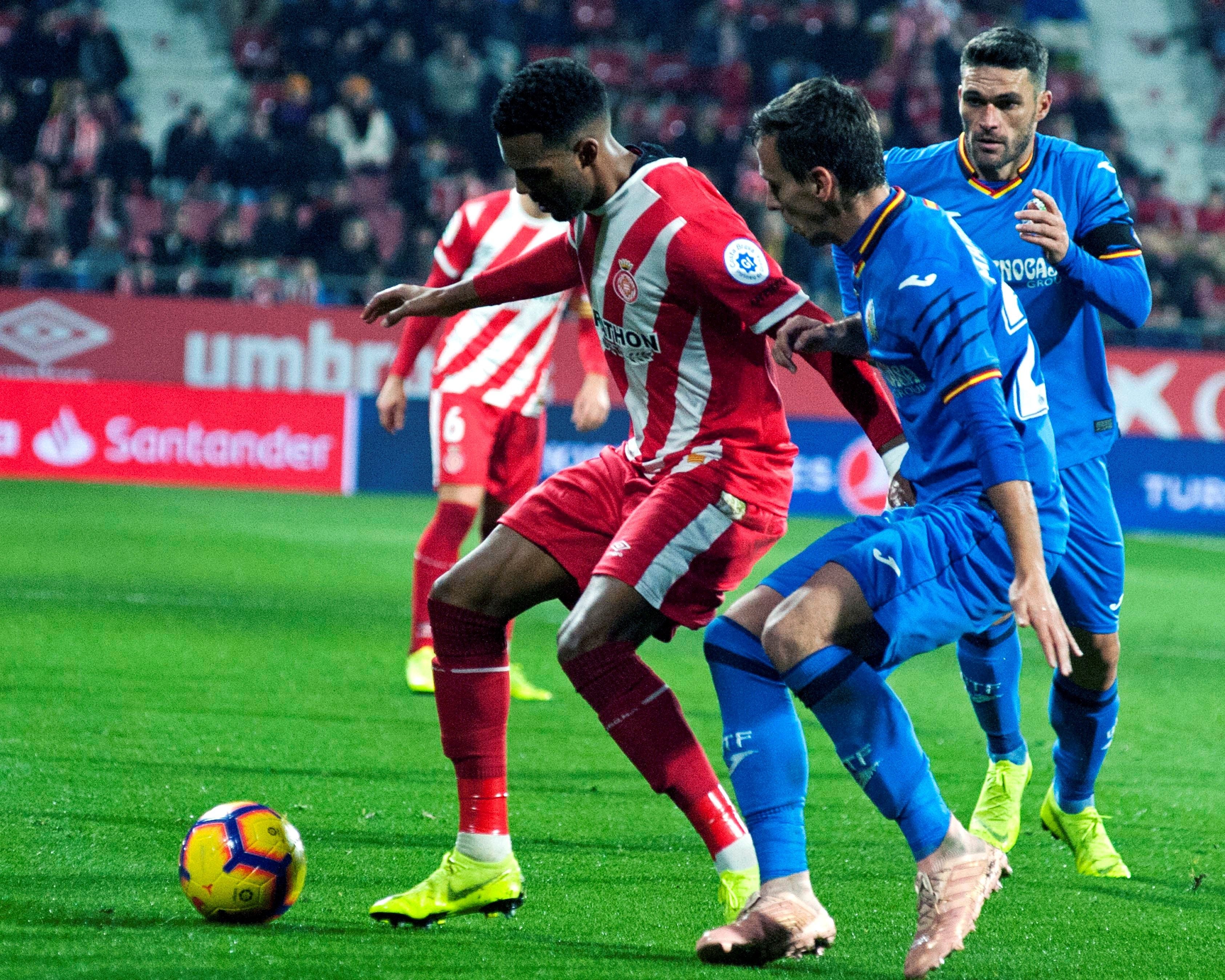 Girona y Getafe despiden el año con un empate que no contenta a ninguno Girona y Getafe despiden el año con un empate que no contenta a ninguno