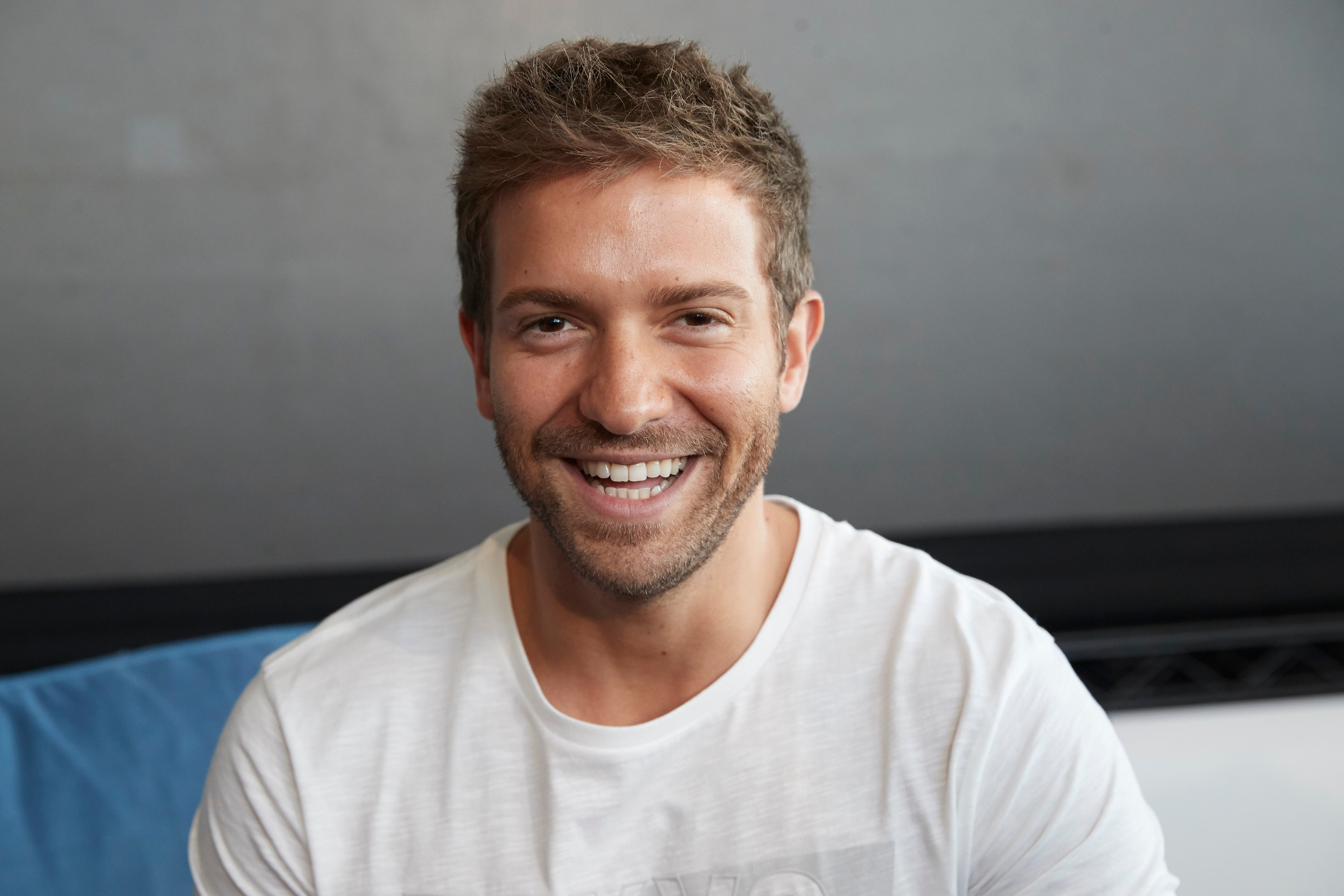 Pablo Alborán confiesa en Instagram que es homosexual: "Necesito ser un poco más feliz de lo que ya era" Pablo Alborán confiesa en Instagram que es homosexual: "Necesito ser un poco más feliz de lo que ya era"