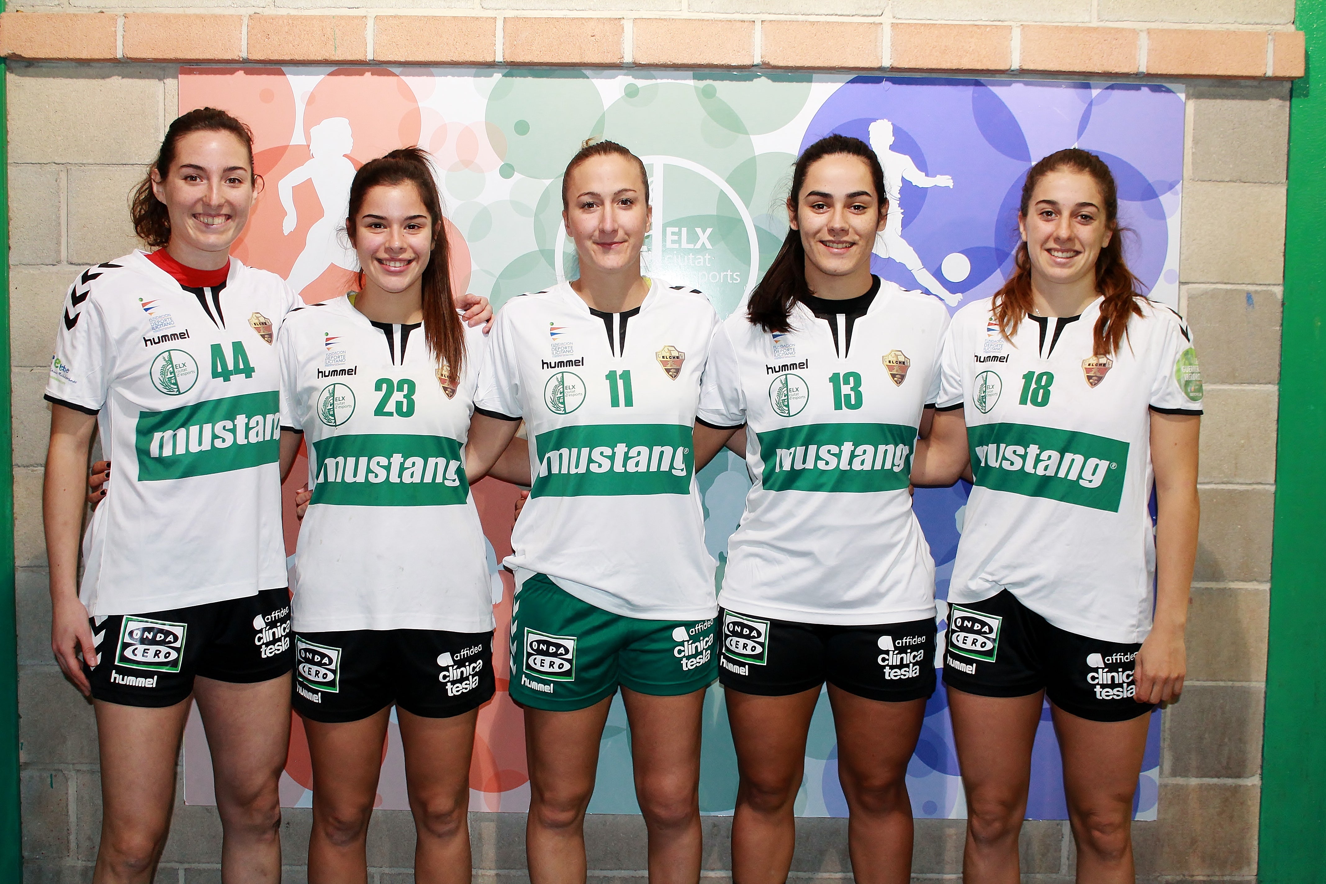 "Jenni es una jugadora con mucho peso en el equipo, pero la plantilla debe saber suplir su baja" "Jenni es una jugadora con mucho peso en el equipo, pero la plantilla debe saber suplir su baja"