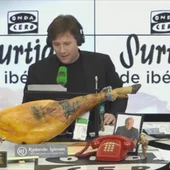 Latre Matías Prats habla con los premiados de la Lotería Latre Matías Prats habla con los premiados de la Lotería