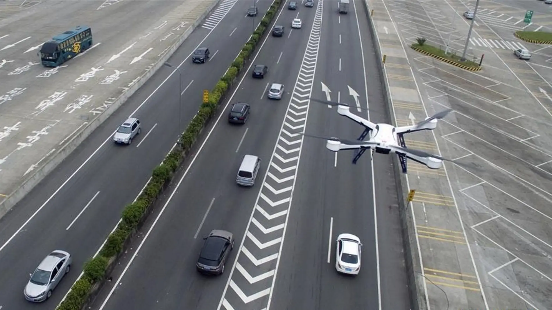 Drones controlando el tráfico 