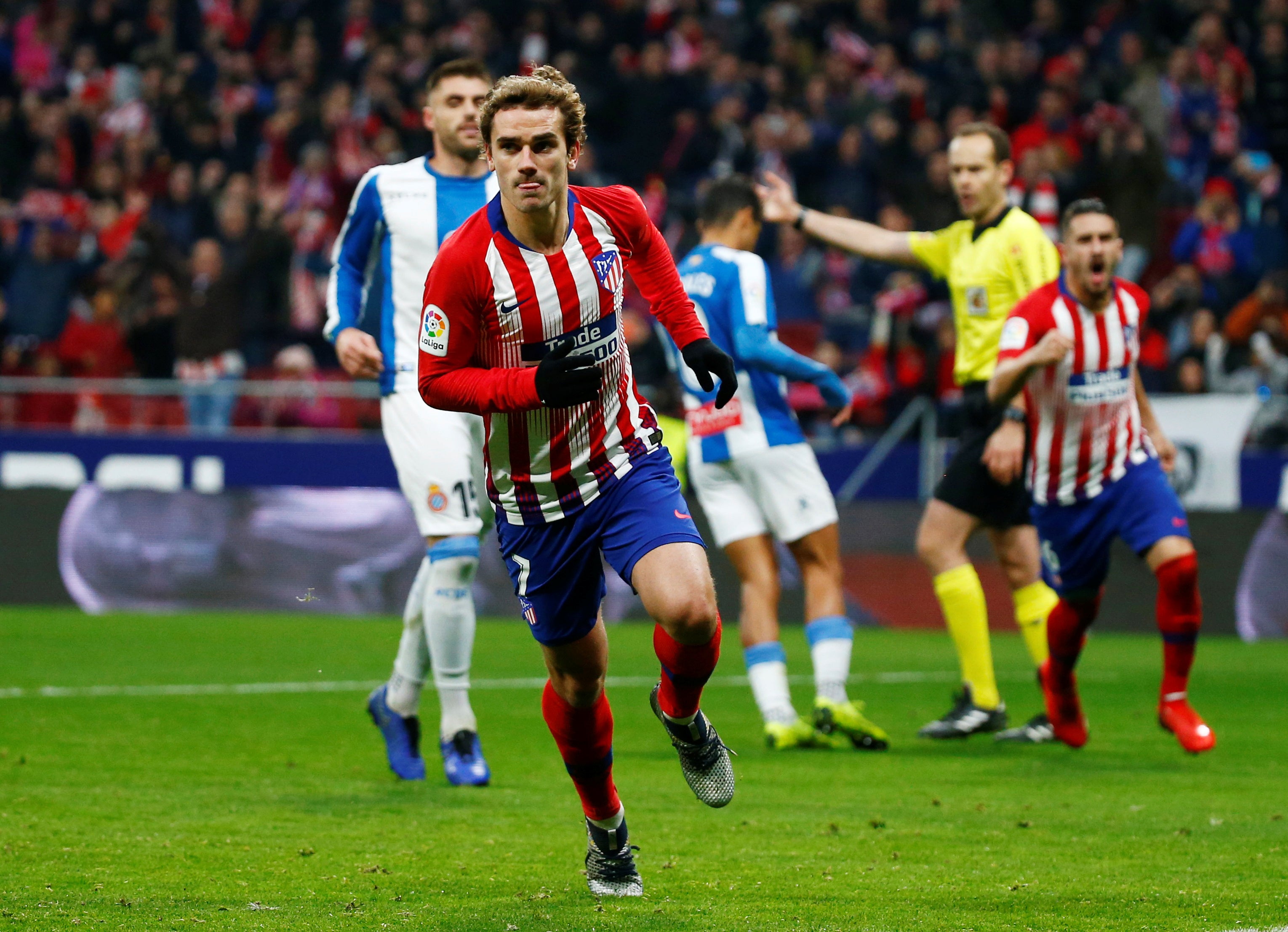 Atlético 1-0 Espanyol | Los de Simeone despiden el año con una victoria y gol de Griezmann que le colocan provisionalmente segundo Atlético 1-0 Espanyol | Los de Simeone despiden el año con una victoria y gol de Griezmann que le colocan provisionalmente segundo