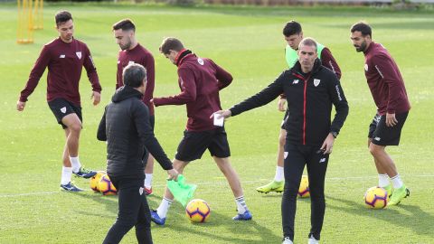 Entrenamiendo dirigido por Gaizka Garitano en Lezama. 
