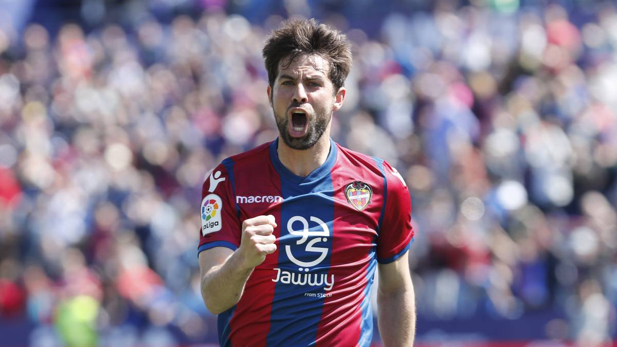 Coke: "El partido ante el Rayo es para tener mucha cabeza, se juegan todo" Coke: "El partido ante el Rayo es para tener mucha cabeza, se juegan todo"