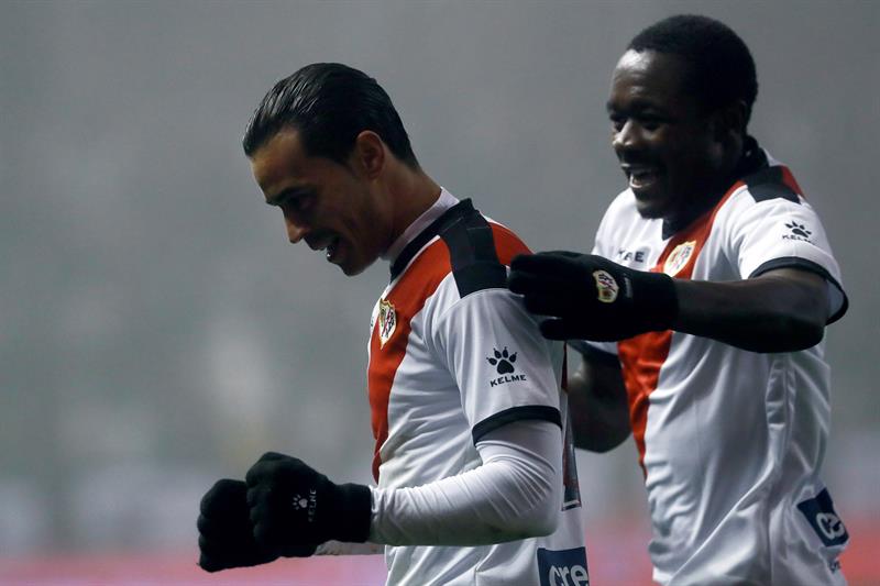 Rayo 2-1 Levante | El Rayo despide el año regalando una victoria a su afición ante el Levante Rayo 2-1 Levante | El Rayo despide el año regalando una victoria a su afición ante el Levante