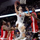 Santiago Yust, en el partido contra el UCAM Murcia Santiago Yust, en el partido contra el UCAM Murcia