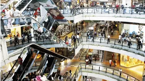 Consumismo en Centros Comerciales. Consumismo en Centros Comerciales.