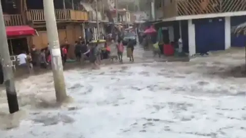 Los efectos del tsunami en Indonesia llegan hasta Perú Los efectos del tsunami en Indonesia llegan hasta Perú