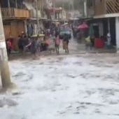 Los efectos del tsunami en Indonesia llegan hasta Perú