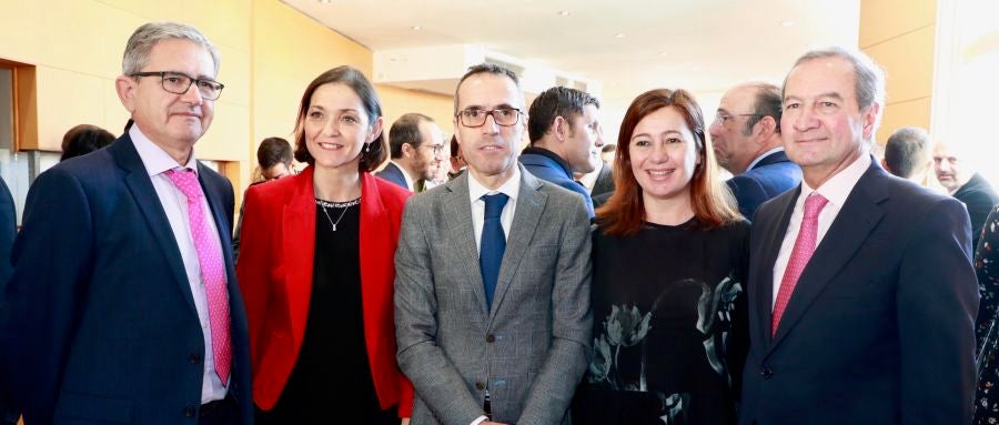 La ministra de Comercio, Industria y Turismo, Reyes Maroto, y Francina Armengol La ministra de Comercio, Industria y Turismo, Reyes Maroto, y Francina Armengol