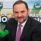El ministro de Fomento y secretario de Organización del PSOE, José Luis Ábalos, en Onda Cero